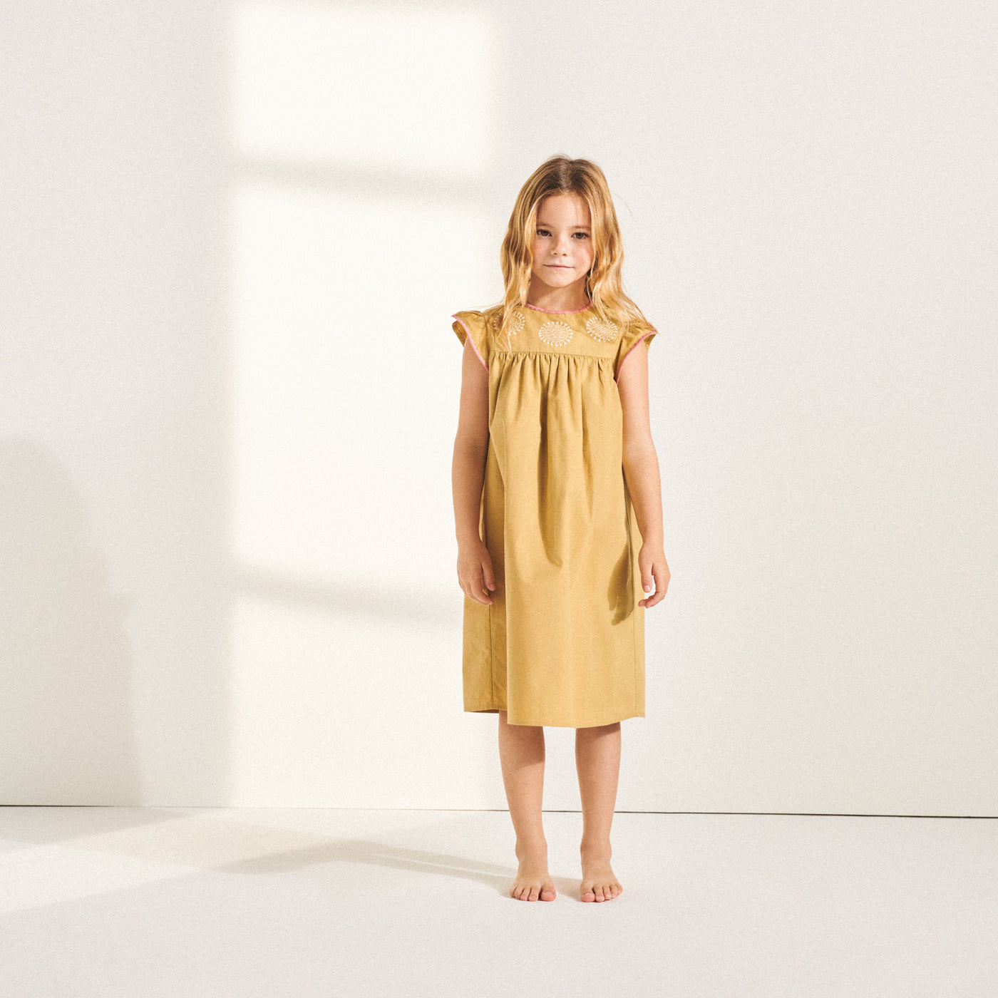 look fille été 2022 robe longue jaune clair bonpoint