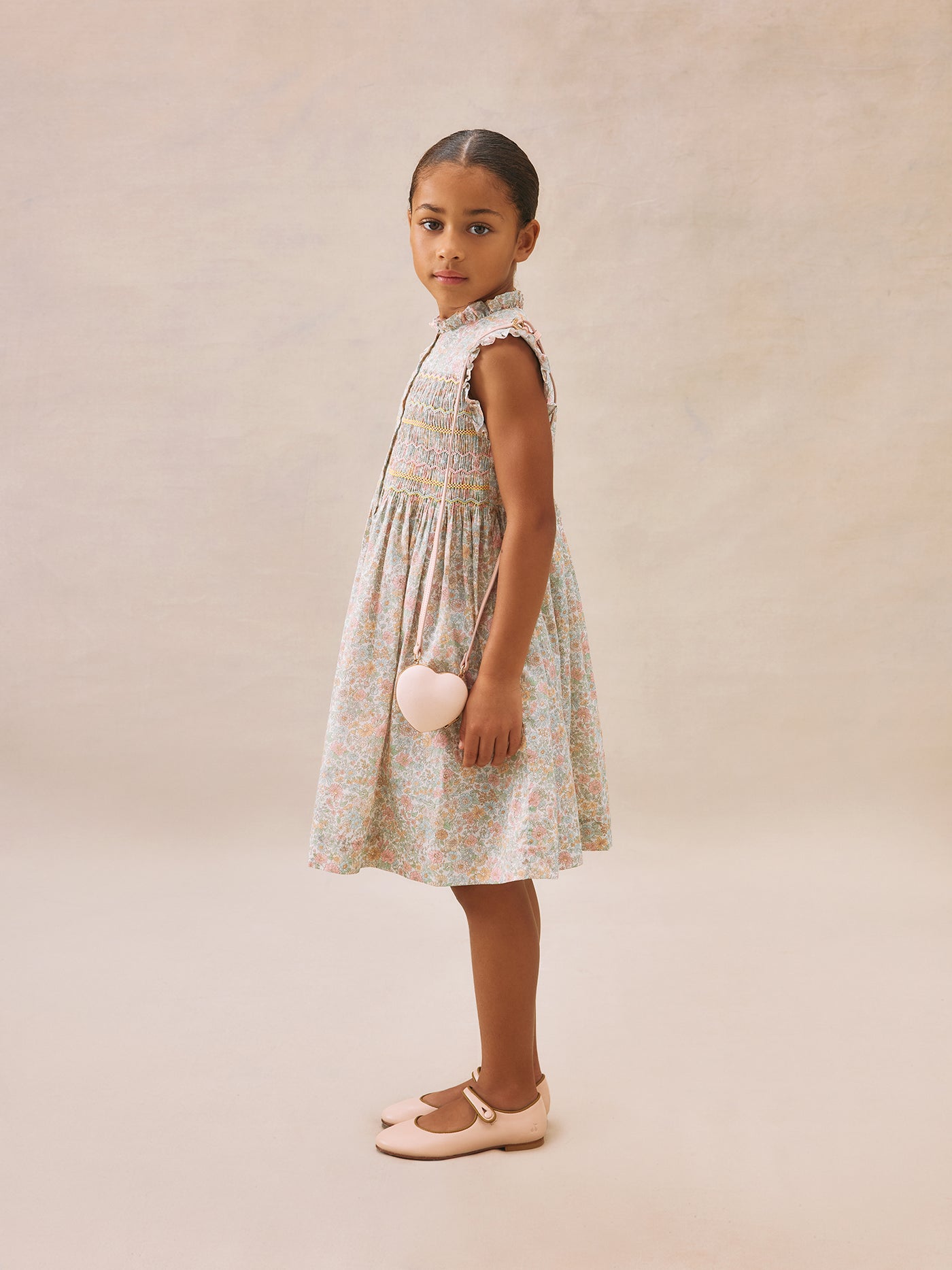 Look fille été 2025 Robe smockée