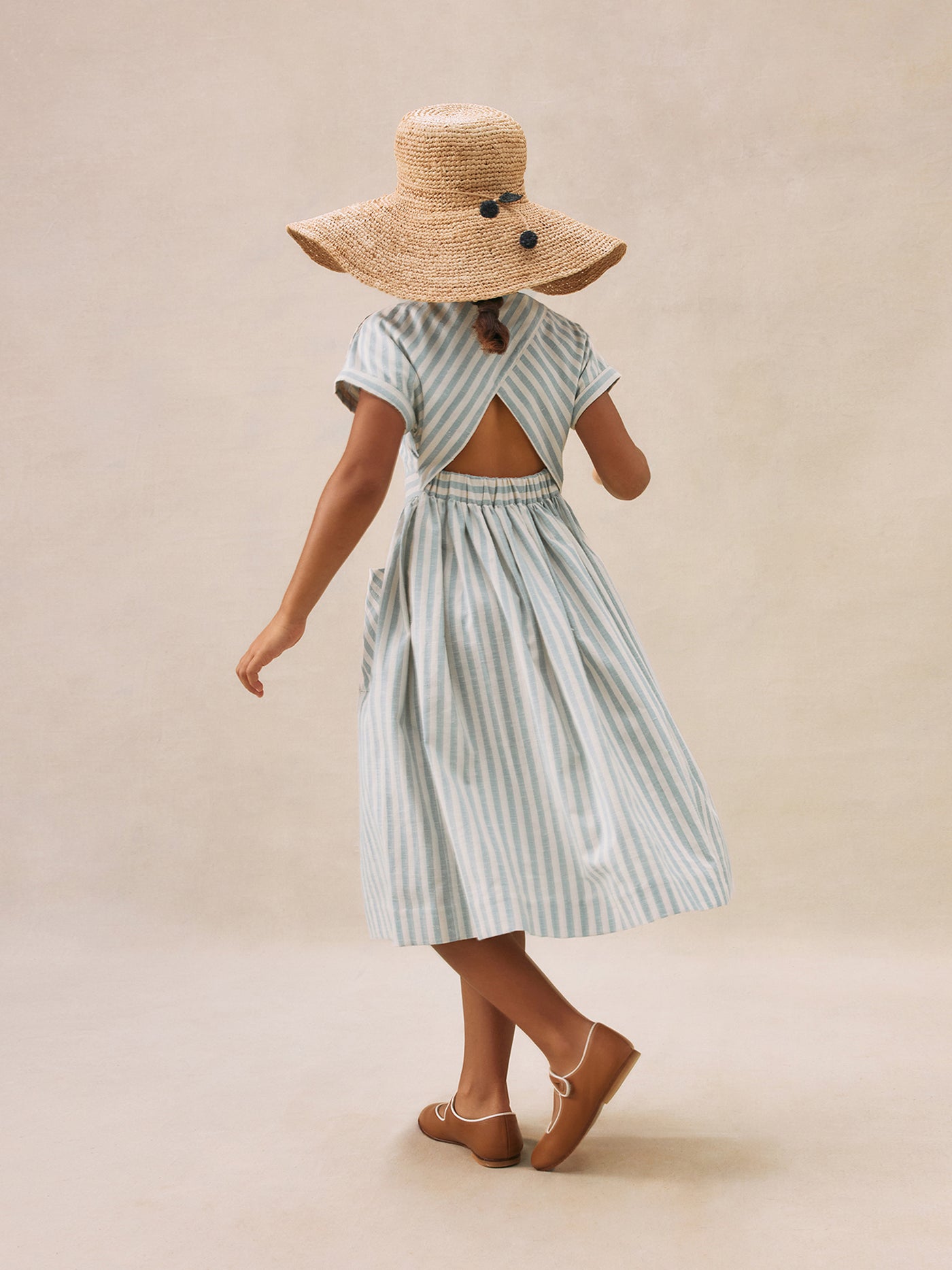 Look fille été 2025 Robe bleue