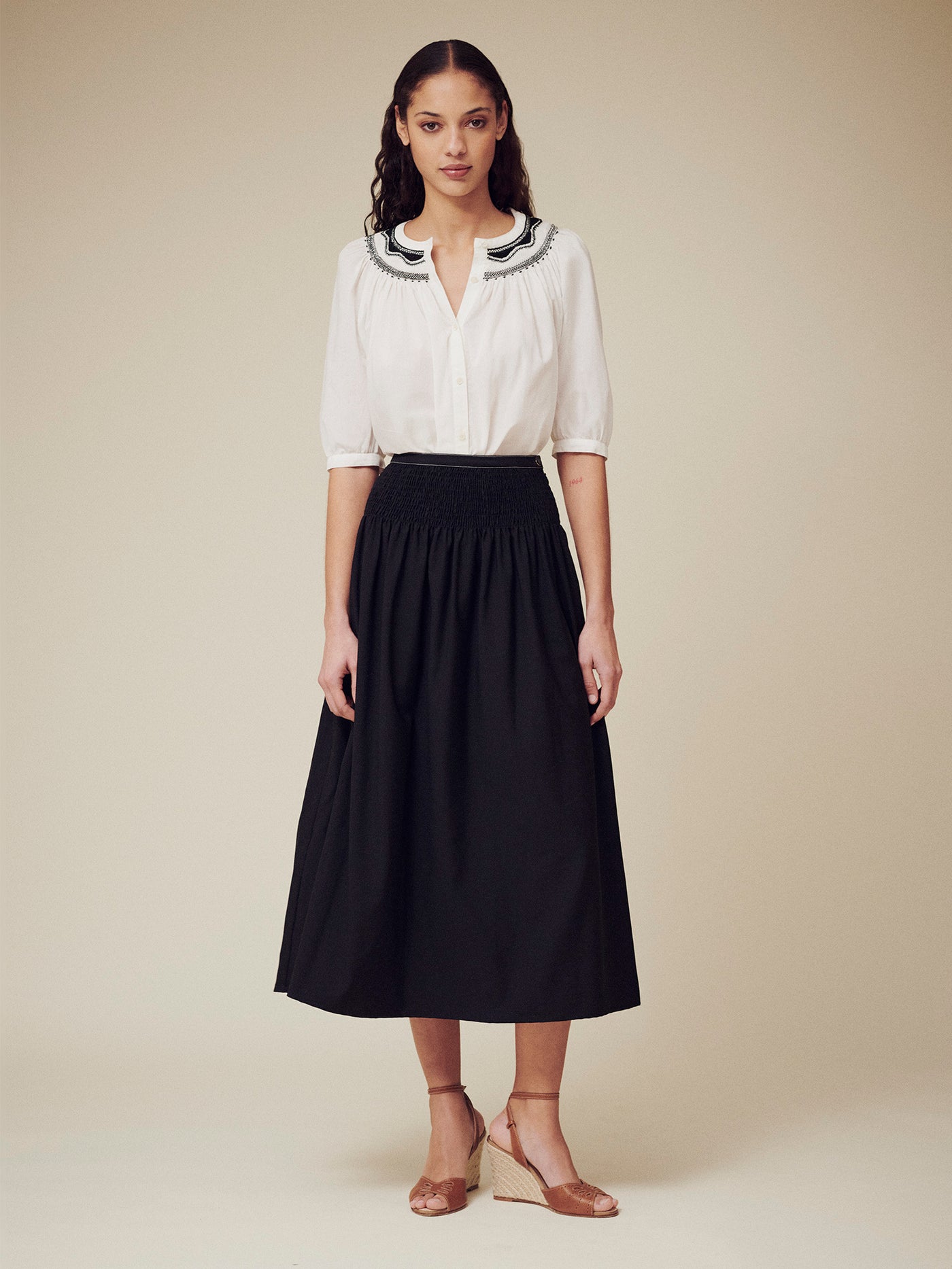 Look femme été 2025 Jupe noire