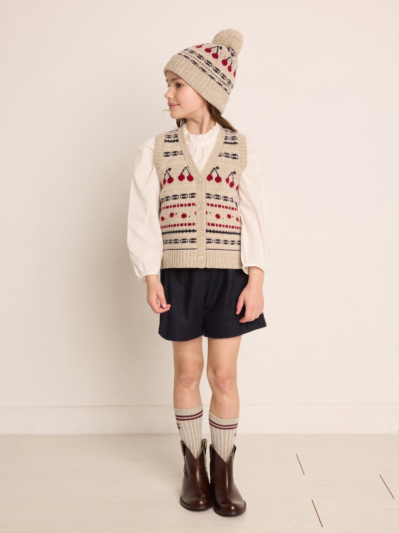 Look fille hiver 2023 cardigan sans manches