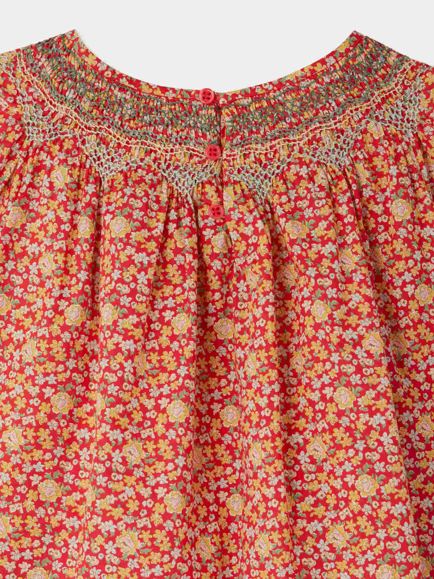 Blouse smockée et brodée en tissu Liberty Nella