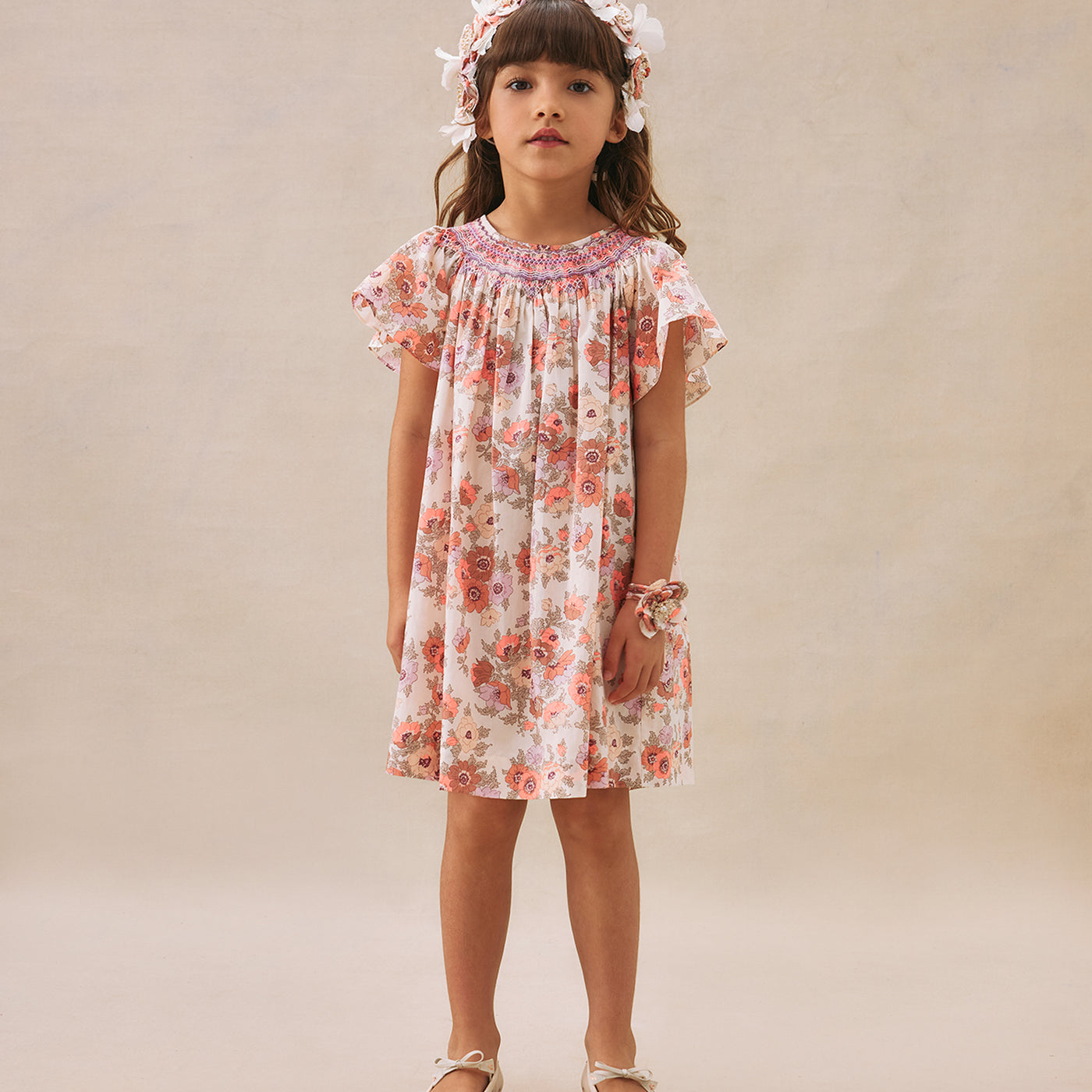 Robe Arlene smockée et brodée en tissu Liberty
