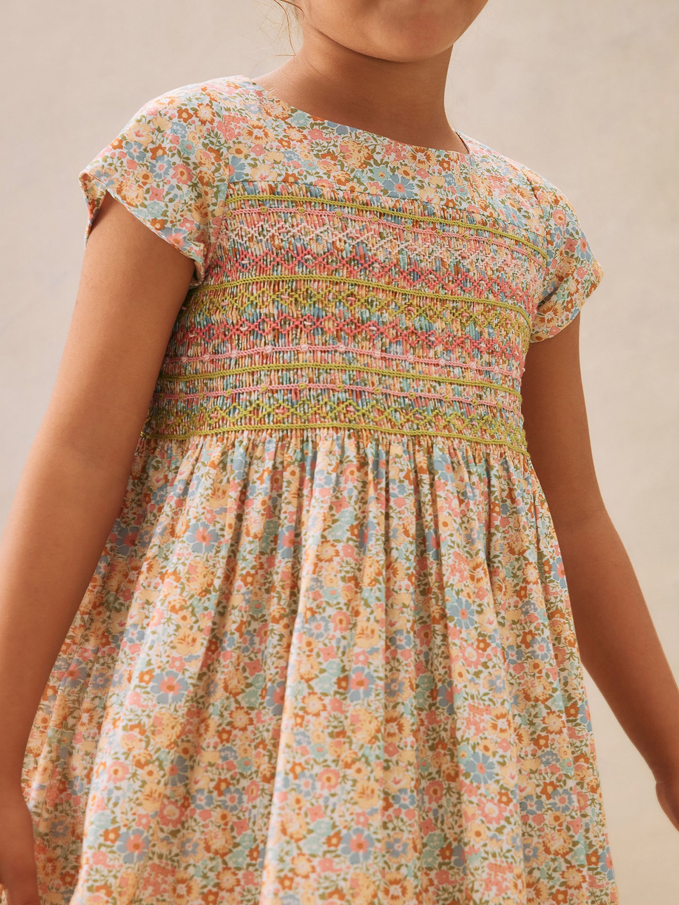 Robe Duchesse smockée en tissu Liberty multicolore